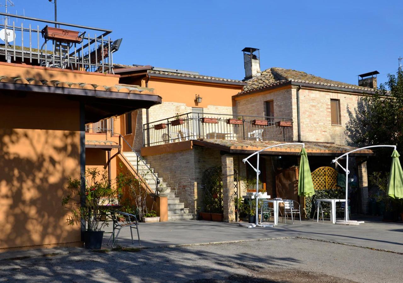Agriturismo "Gli Olmi" Corropoli Esterno foto