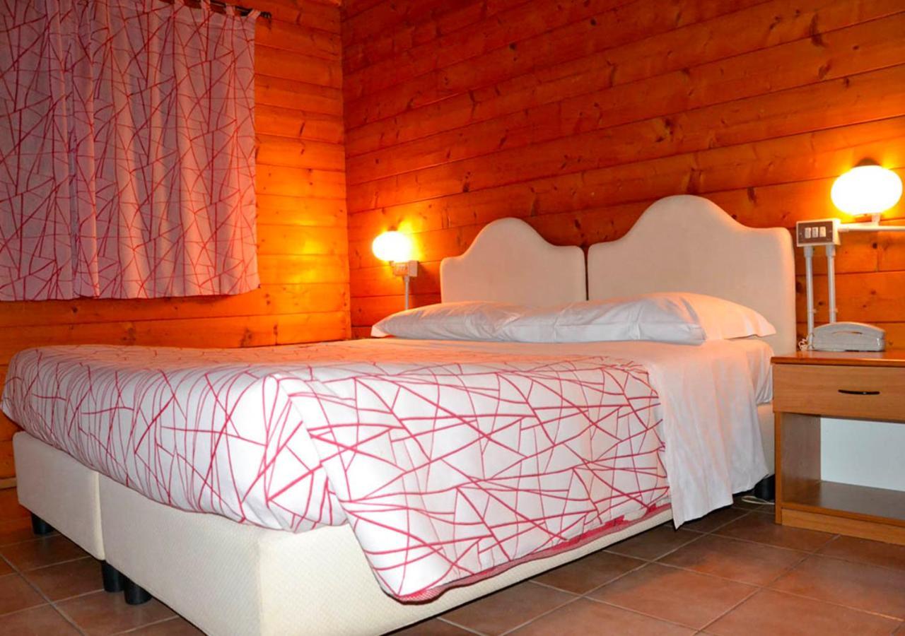 Agriturismo "Gli Olmi" Corropoli Esterno foto